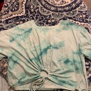 cropped t shirt